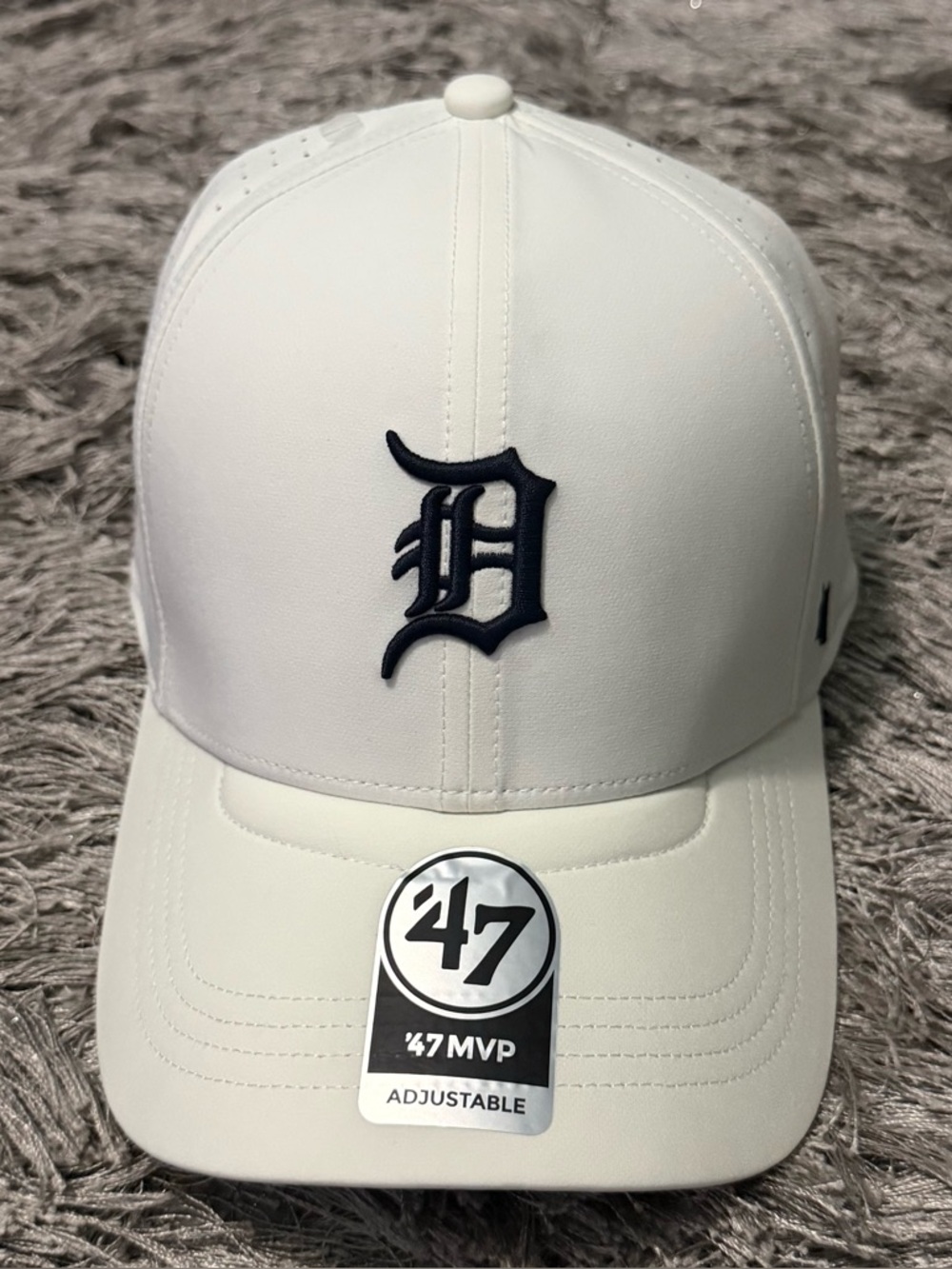 '47 Brand Detroit Tigers MVP Adjustable Baseball Hat (Chalk)